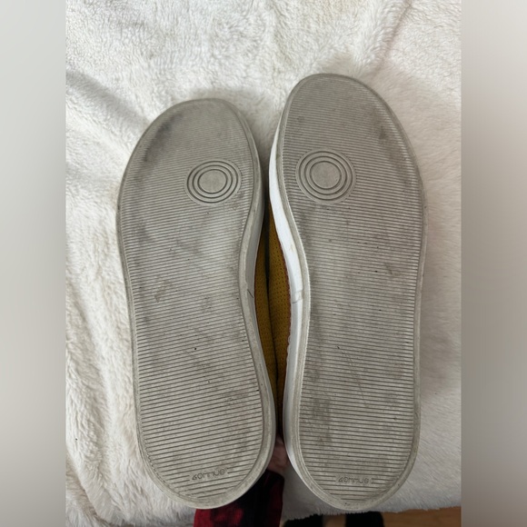 Allen Edmonds Alpha suede sneaker - Picture 7 of 7